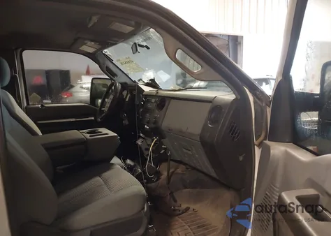 2011 Ford F-250 Xl from USA, damaged, VIN 1FT7X2B64BEB82069